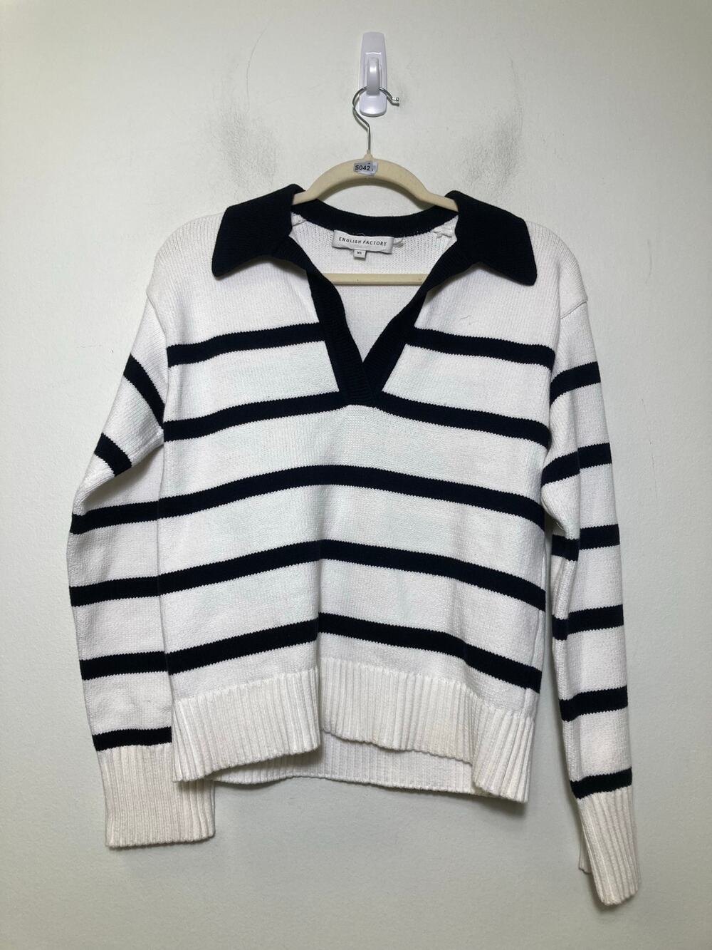 English Factory White W Black Stripe Collared Swetaer Sz xs